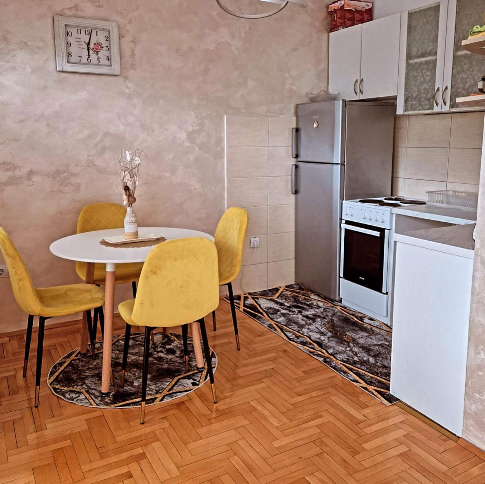 Apartman Bujisic Pluzine Exterior photo